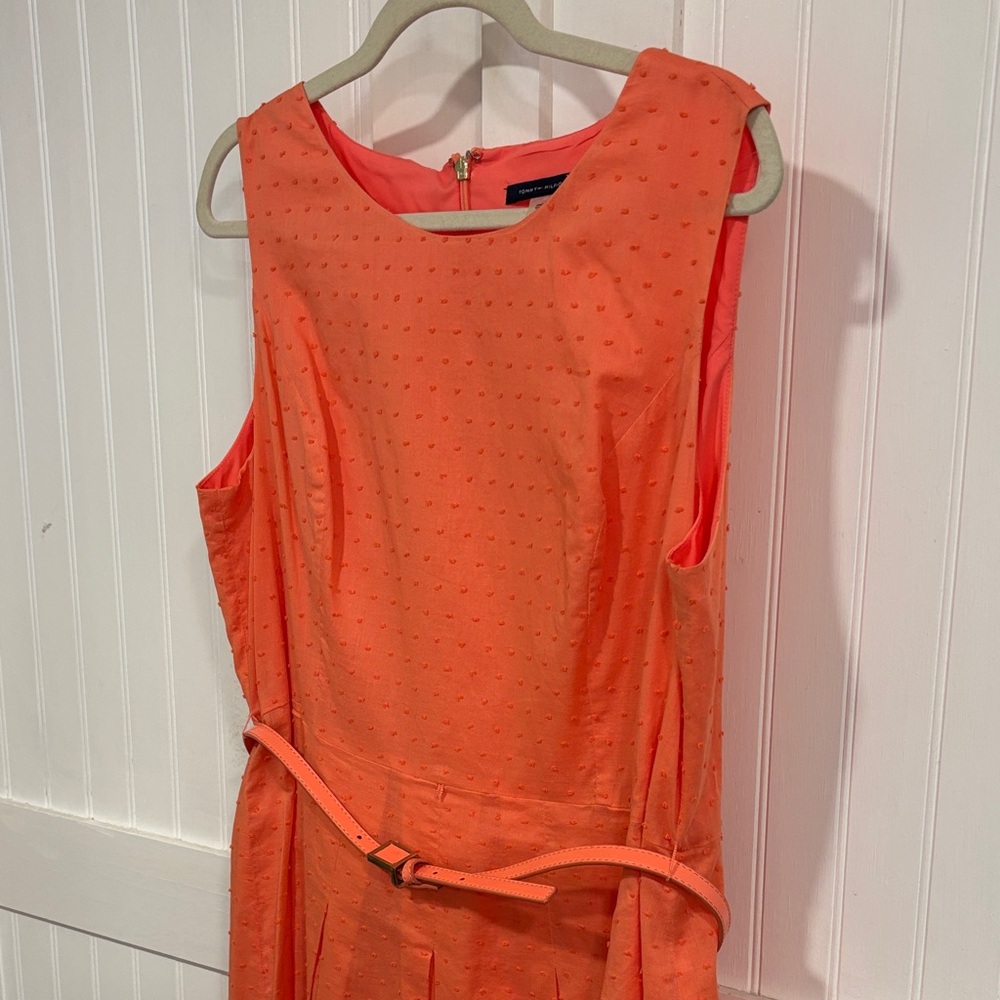 Tommy Hilfiger Vibrant textured coral,belted, Midi Dress, fully lined, size 16 - Picture 5 of 11